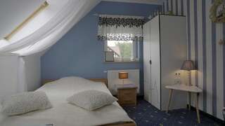 Апартаменты Apartamenty Beata w Sasinie Сашино Двухместный номер с 1 кроватью или 2 отдельными кроватями-2
